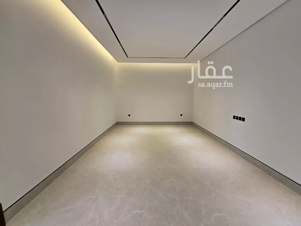 5 bedroom villa in Al Narjis 6