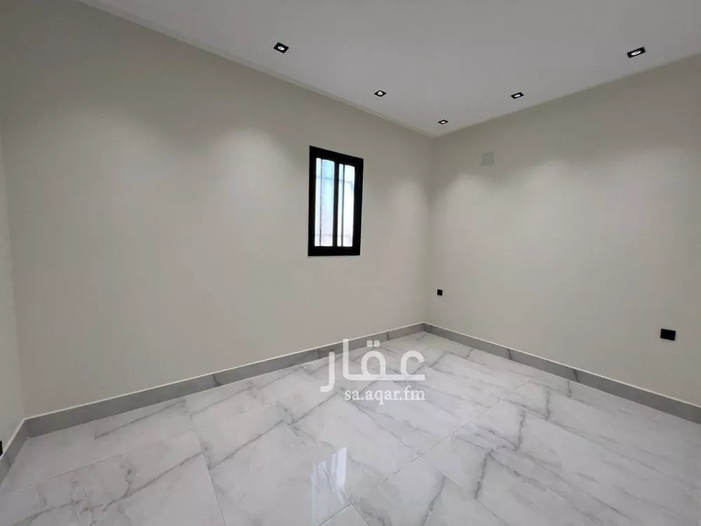 فيلا 5 غرف في طويق 13