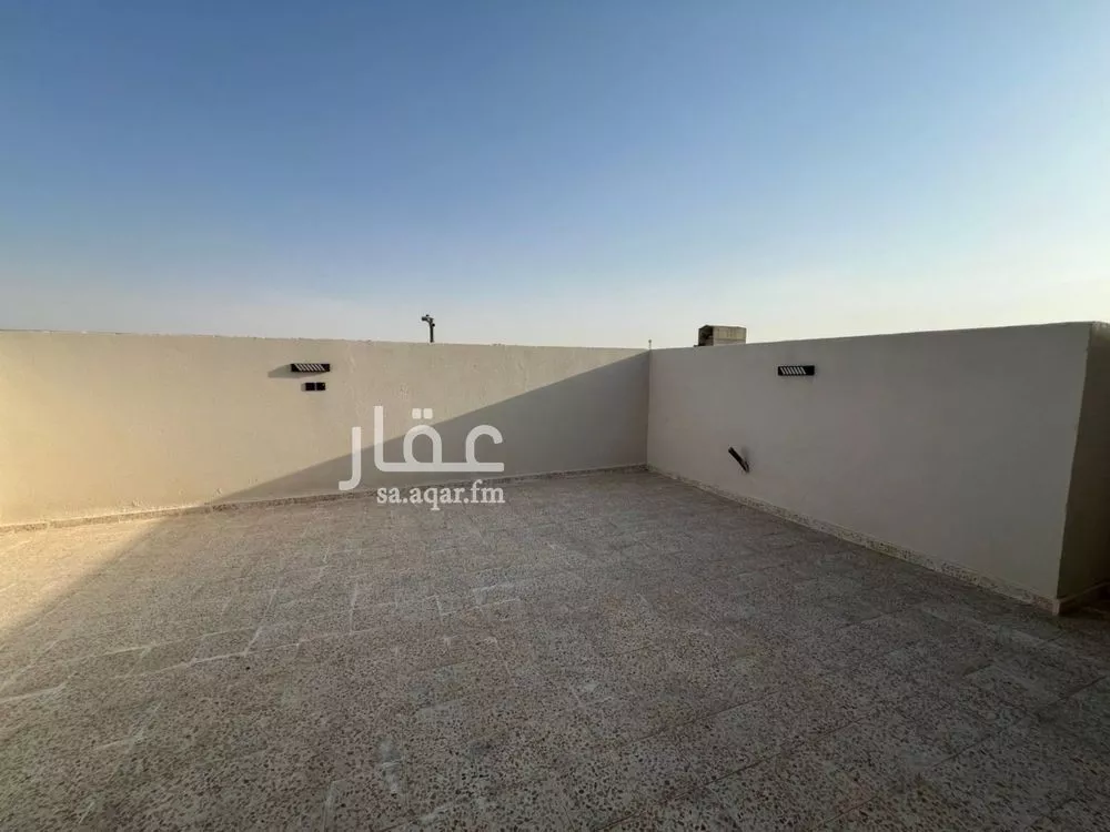 فيلا 5 غرف في طويق 17