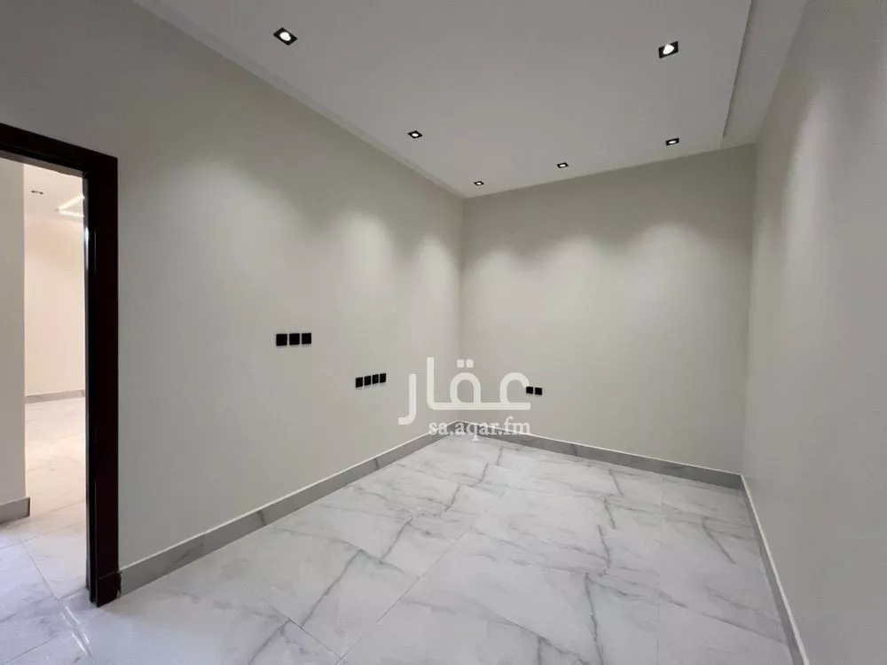 فيلا 5 غرف في طويق 7