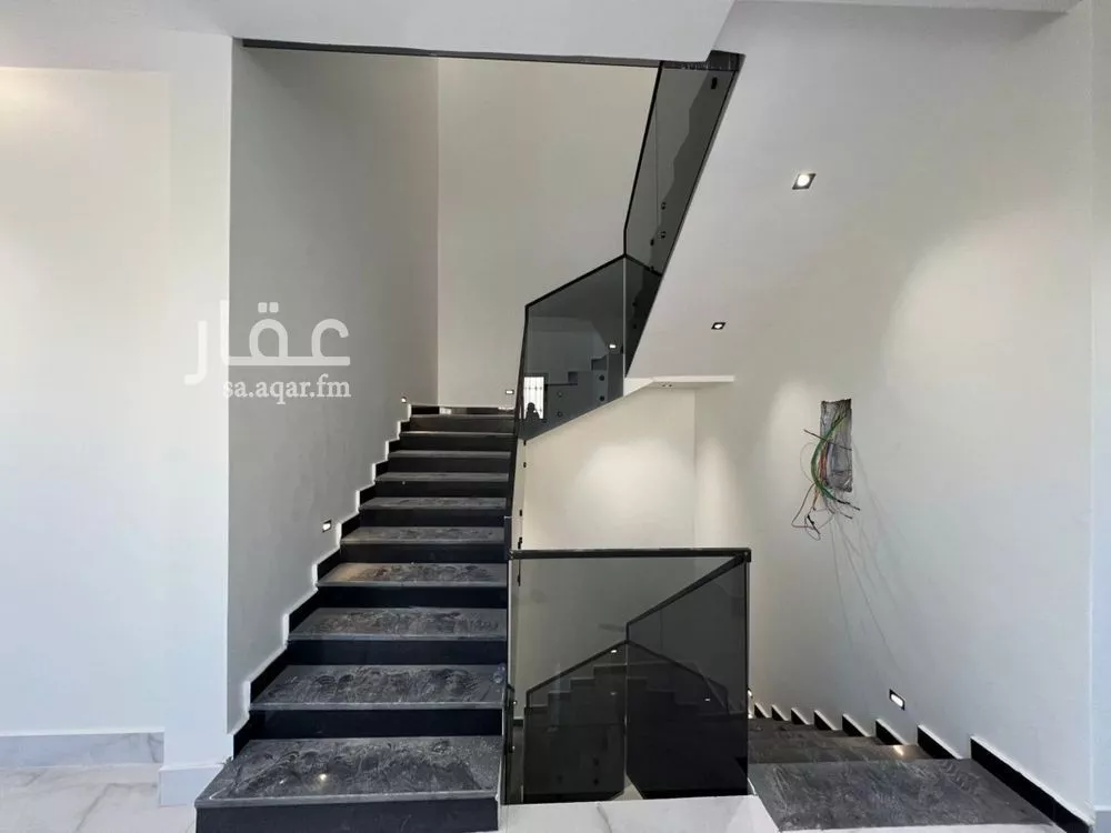 فيلا 5 غرف في طويق 9