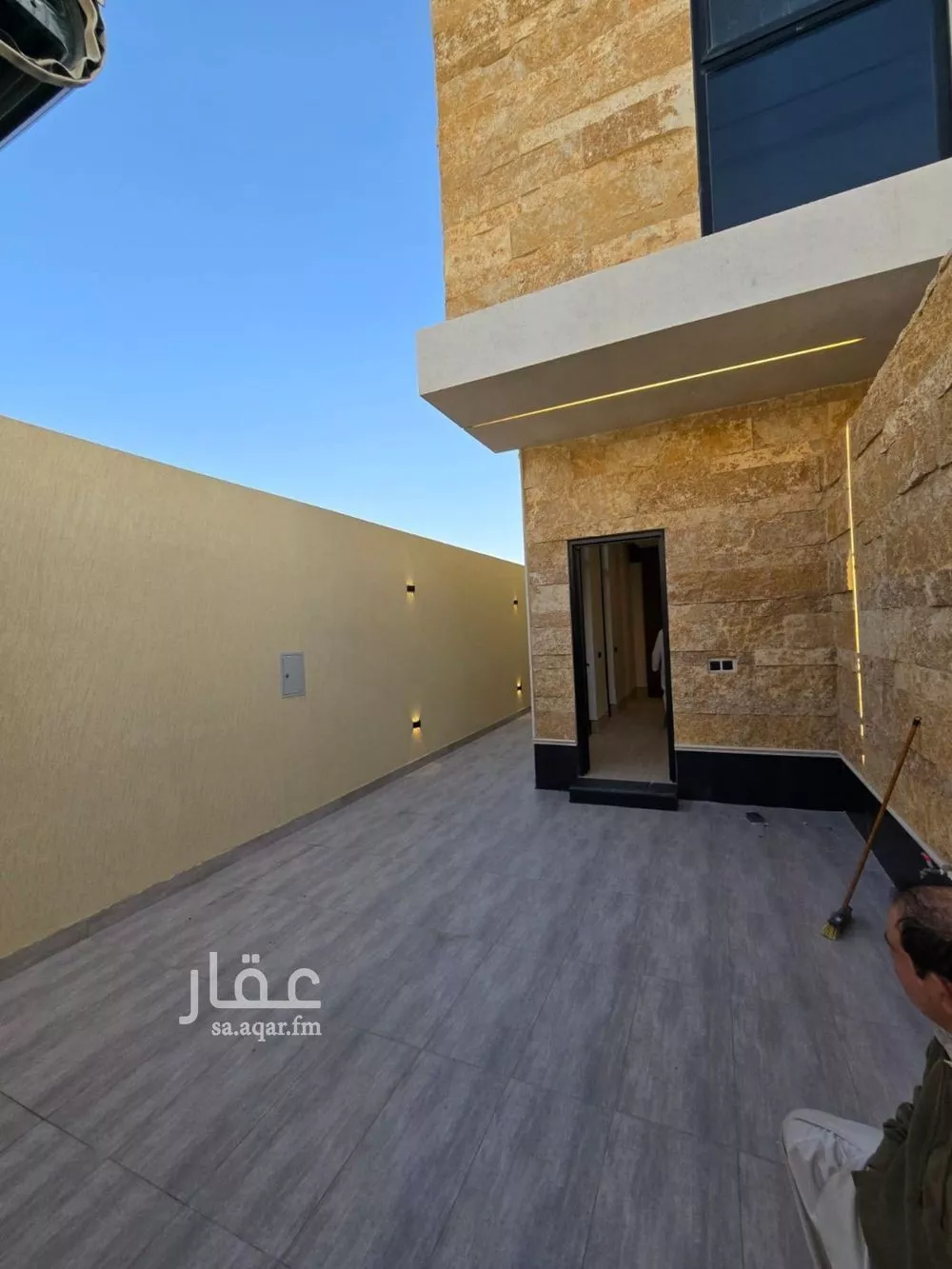فيلا 5 غرف في العارض 17