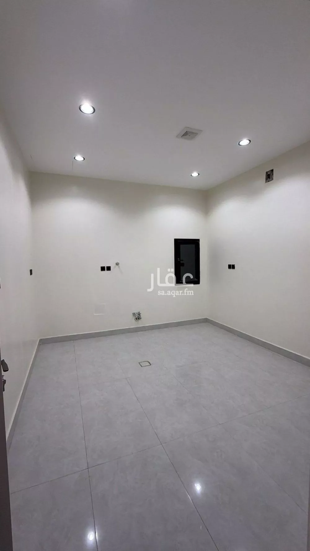 فيلا 4 غرف في الرمال 7