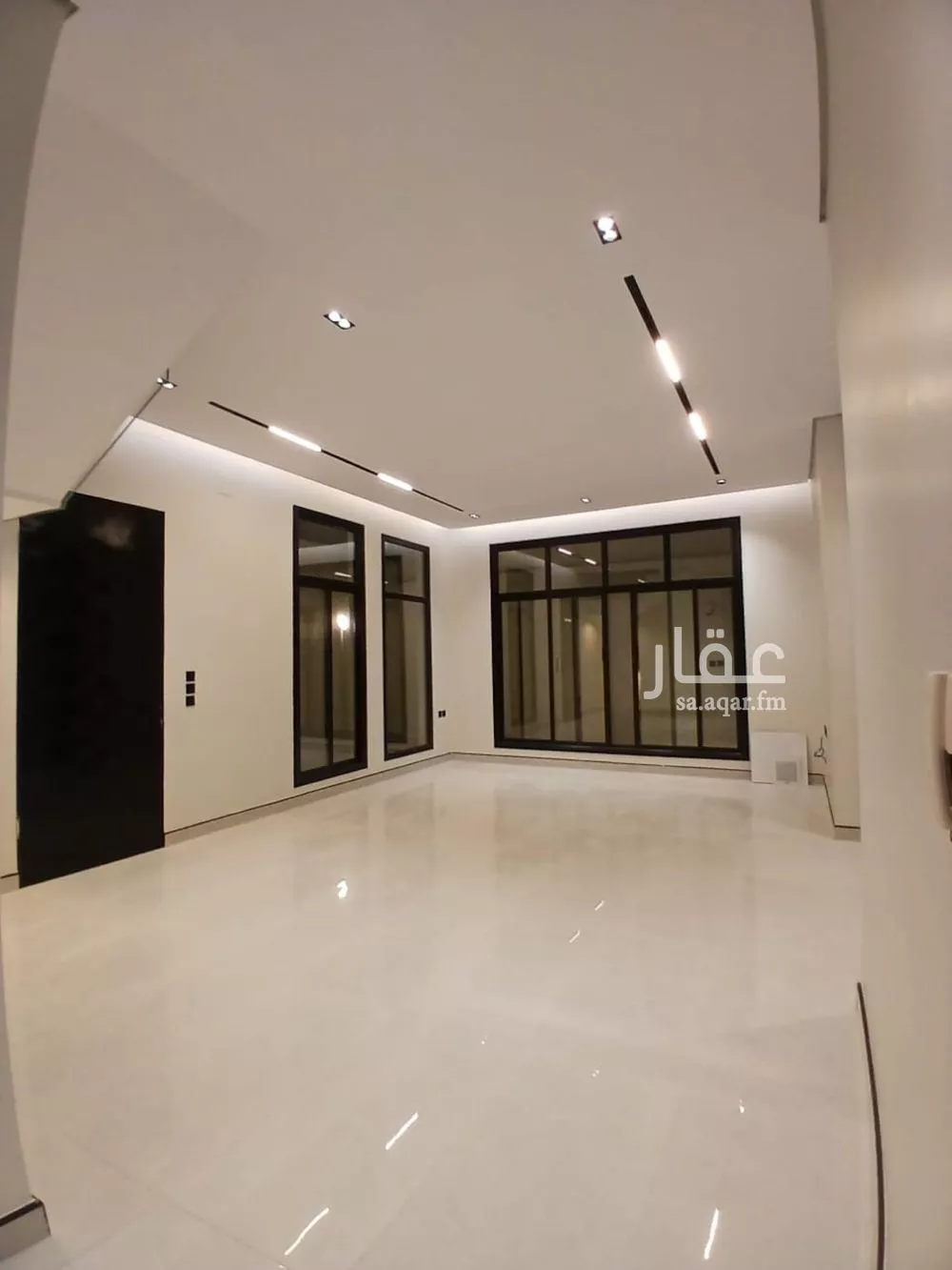 5 bedroom villa in Al Rimal 13