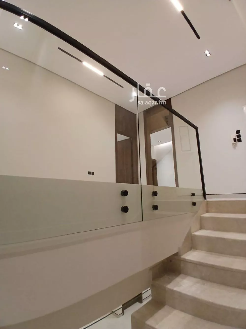 5 bedroom villa in Al Rimal 4