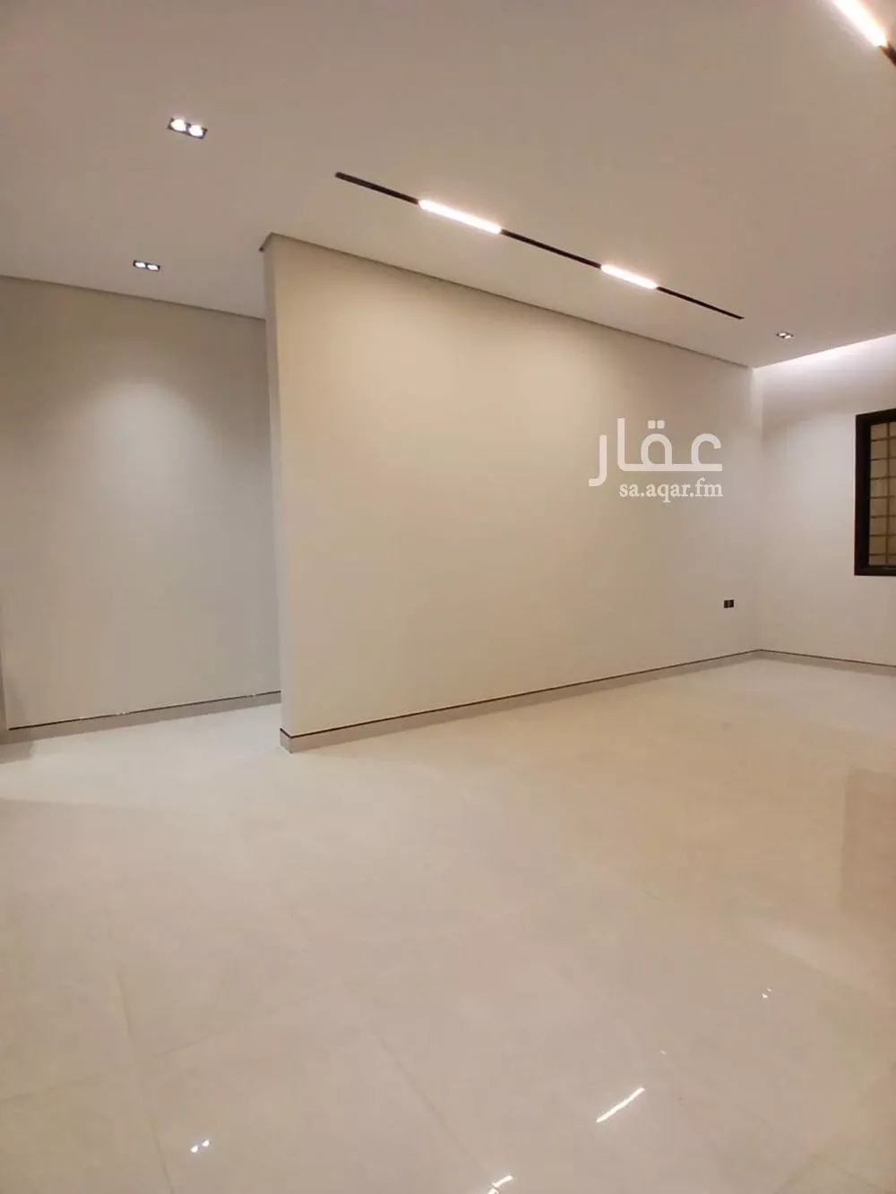 5 bedroom villa in Al Rimal 10