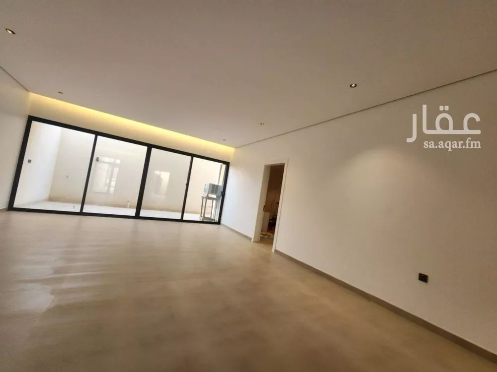 فيلا 5 غرف في الحزم 15