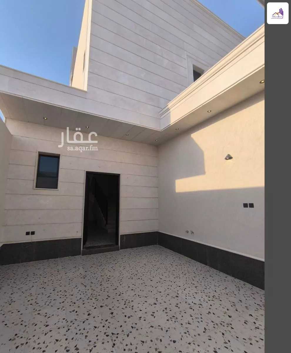 4 bedroom villa in Al Janadriyah 3