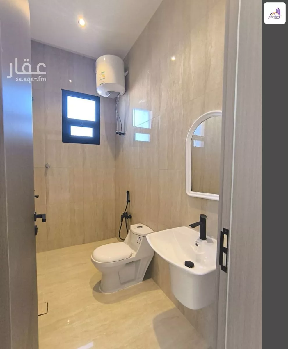 4 bedroom villa in Al Janadriyah 7