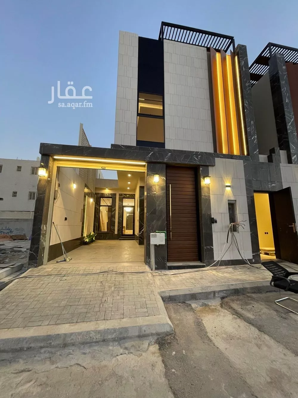 5 bedroom villa in Al Malqa 8