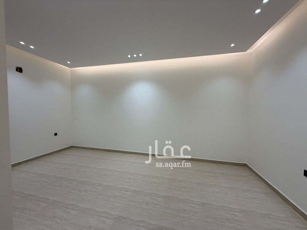5 bedroom villa in As Suwaidi, Riyadh 17