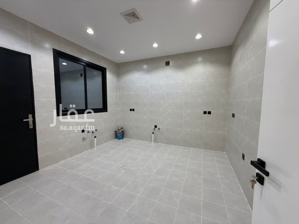 5 bedroom villa in As Suwaidi, Riyadh 19