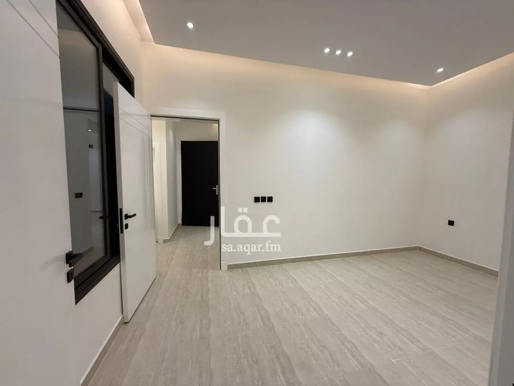 5 bedroom villa in As Suwaidi 12