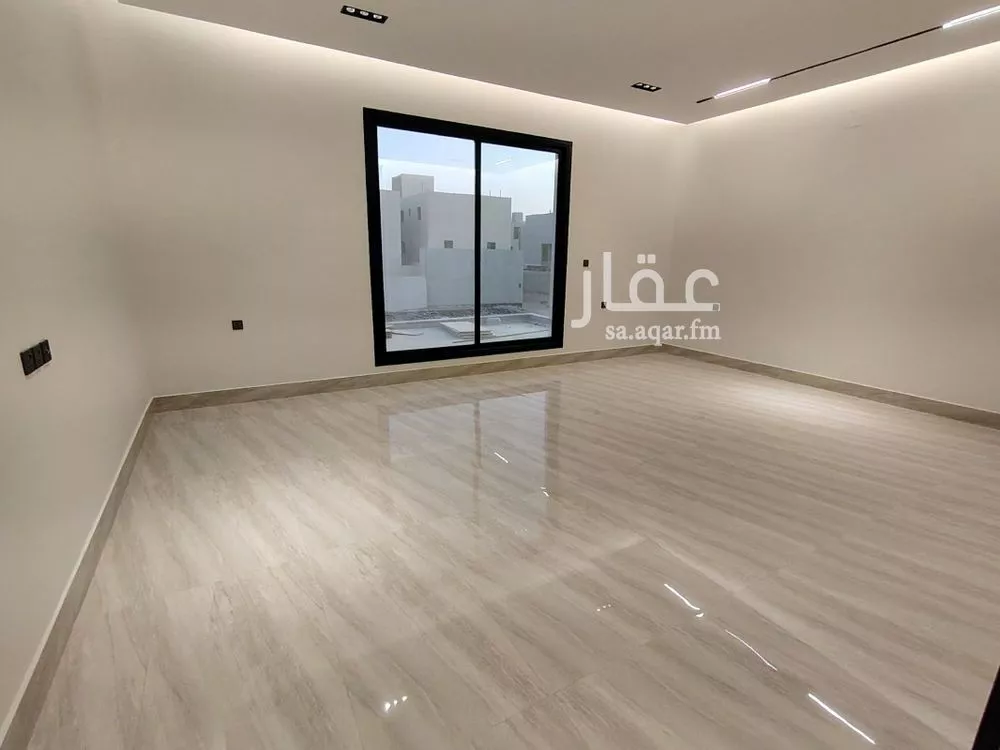 فيلا 6 غرف في الرمال 11