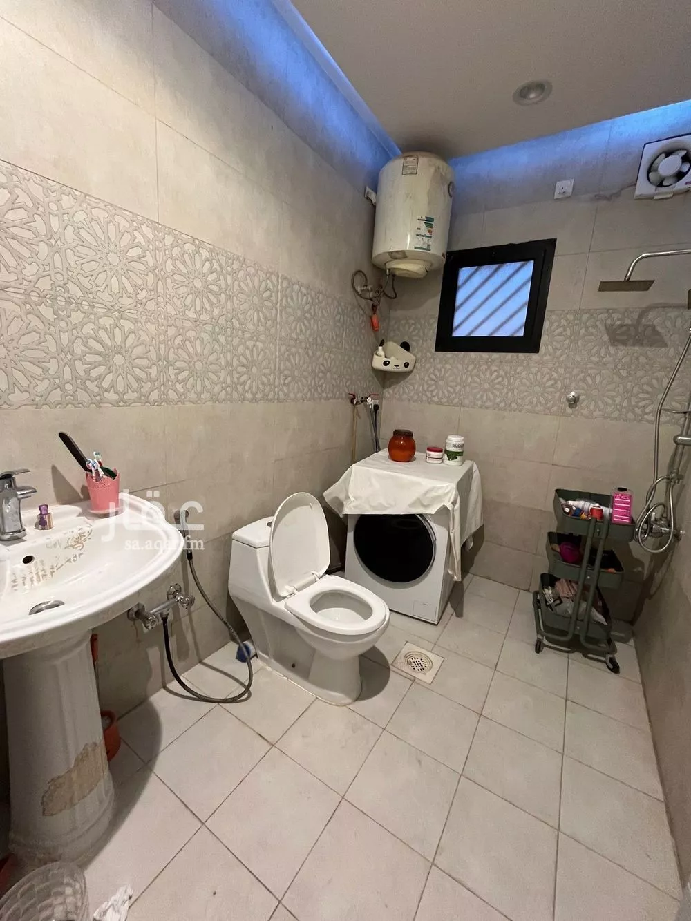 5 bedroom villa in Al Khaleej 9