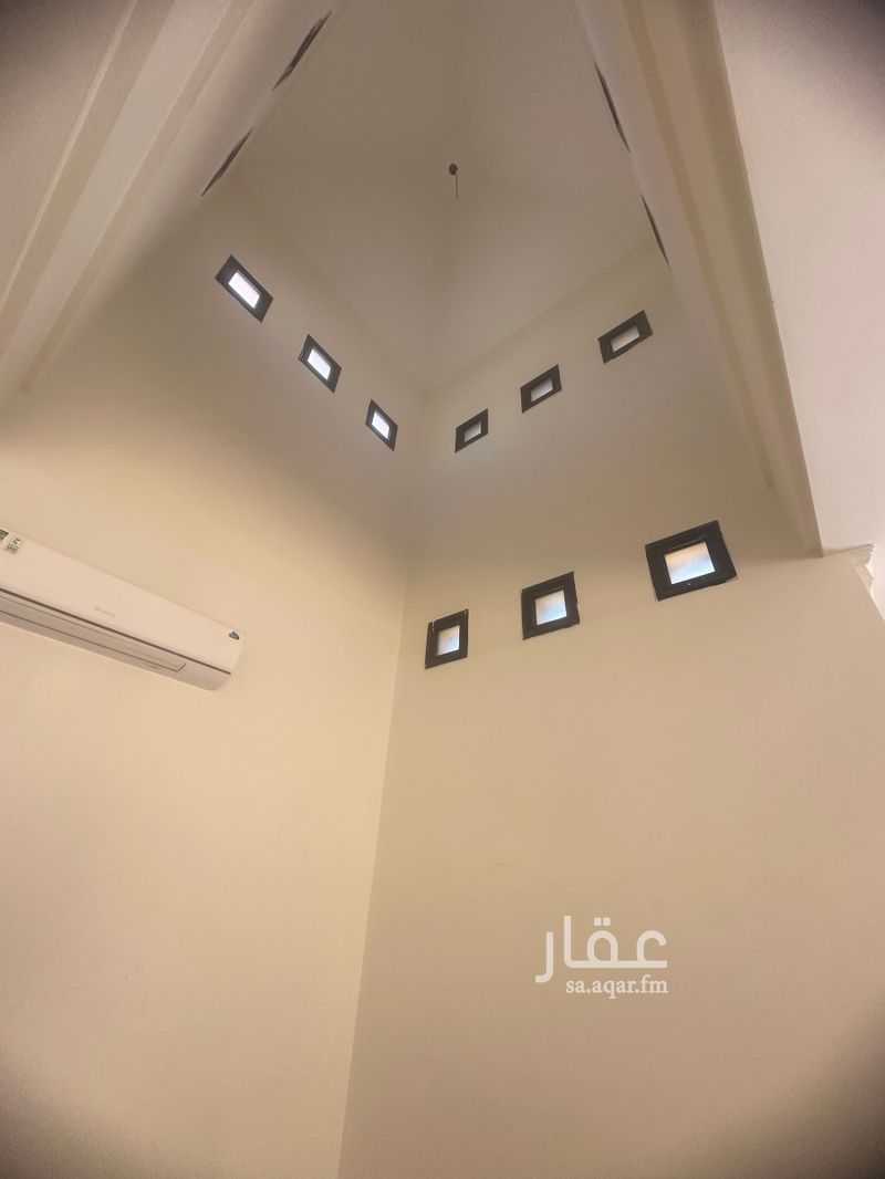 4 bedroom villa in Al Ghadir, Riyadh 3
