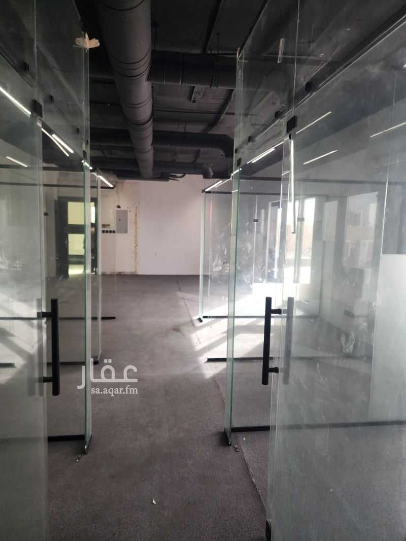 25 bedroom building in Al Yasmin, Riyadh 8