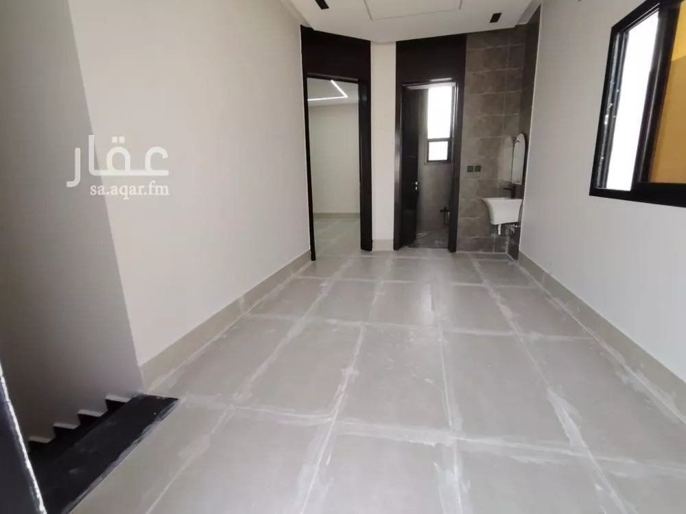 4 bedroom villa in Al Uraija Al Gharbiyah 11