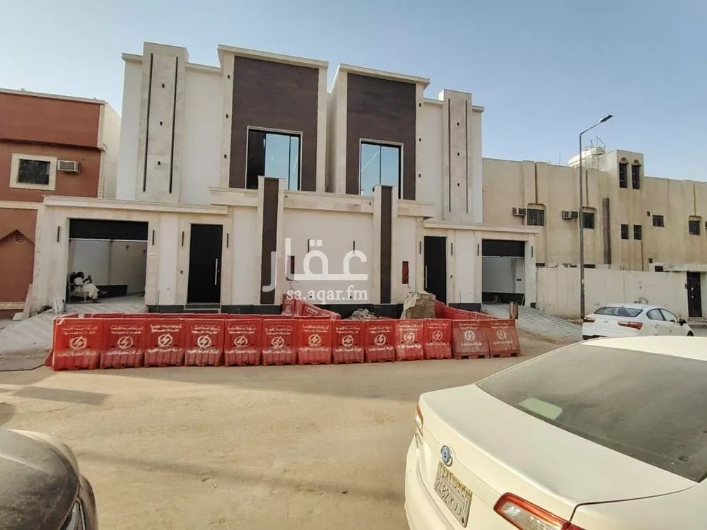 4 bedroom villa in Al Uraija Al Gharbiyah 3