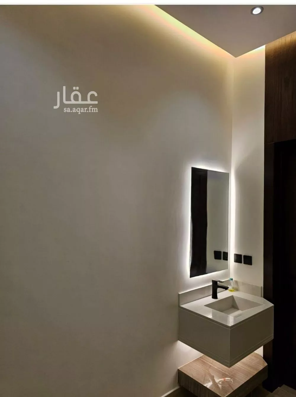 5 bedroom villa in Dhahrat Laban 4