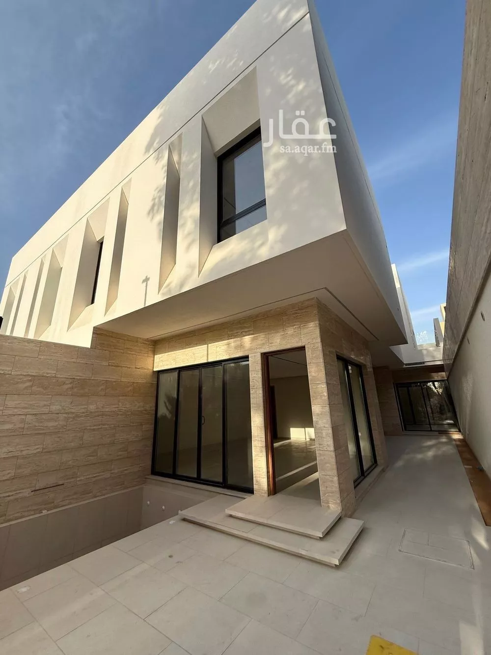 5 bedroom villa in Salah Ad Din 2