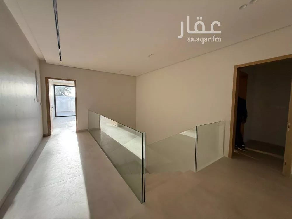 5 bedroom villa in Salah Ad Din 19