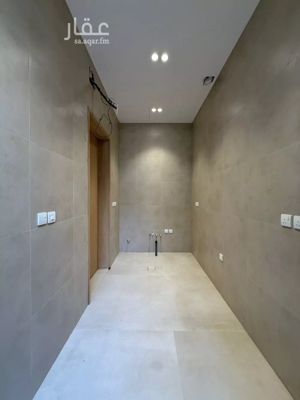 5 bedroom villa in Salah Ad Din 9