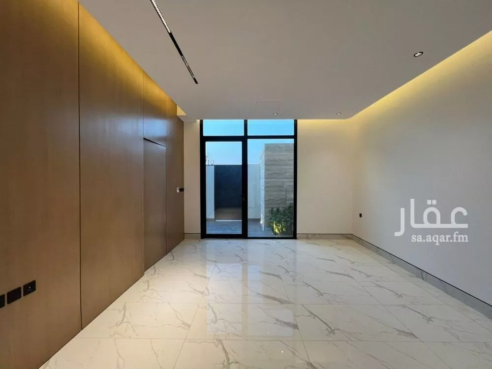 6 bedroom villa in Al Narjis 5