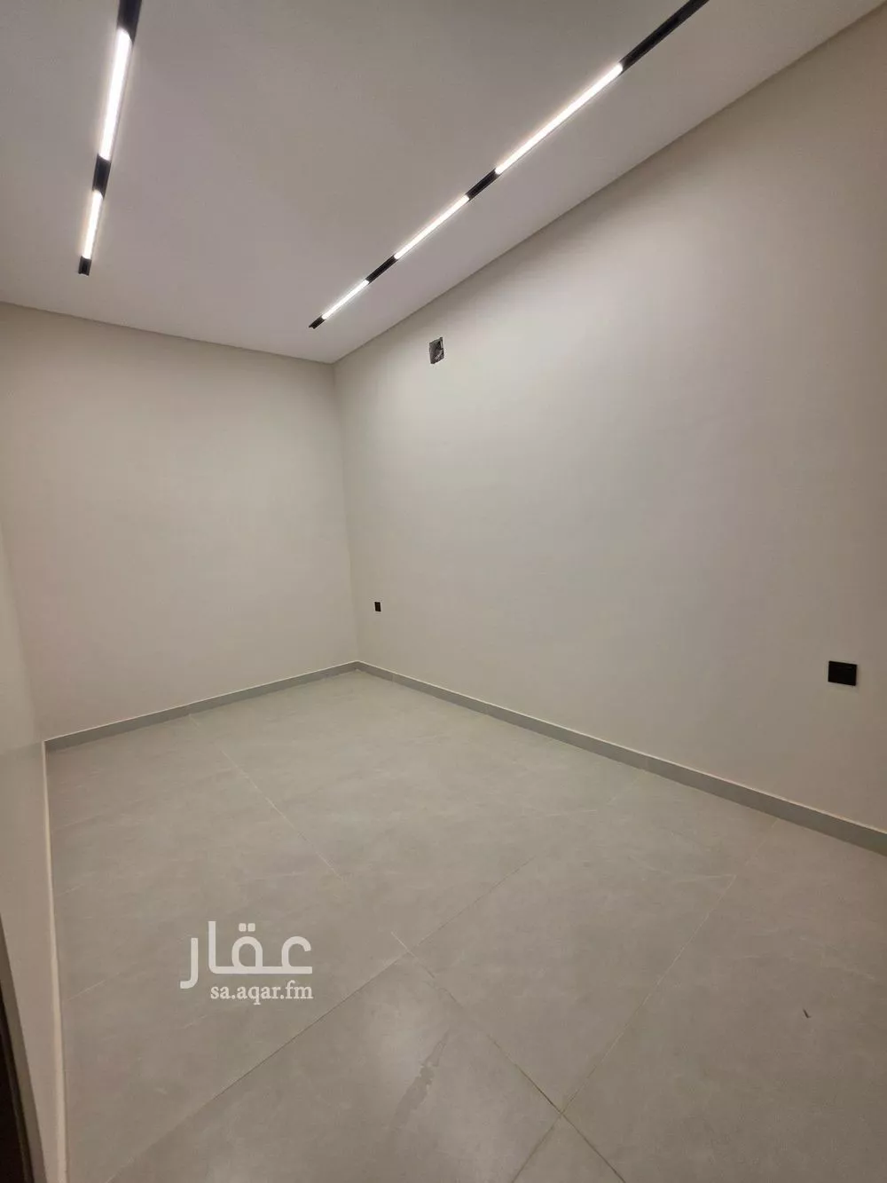 5 bedroom villa in Dhahrat Namar 2
