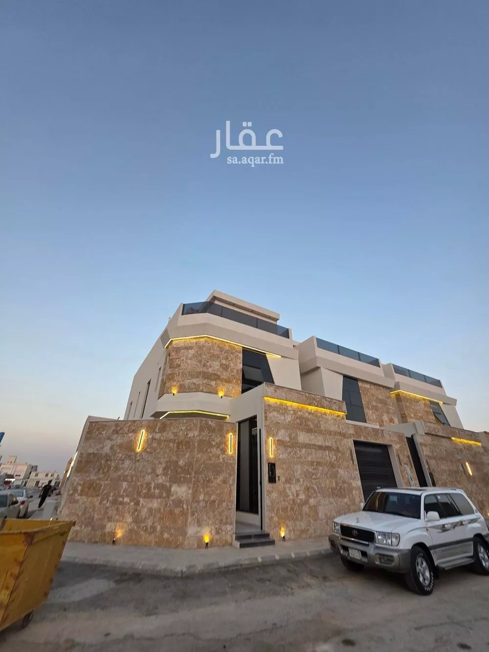 5 bedroom villa in Dhahrat Namar 14