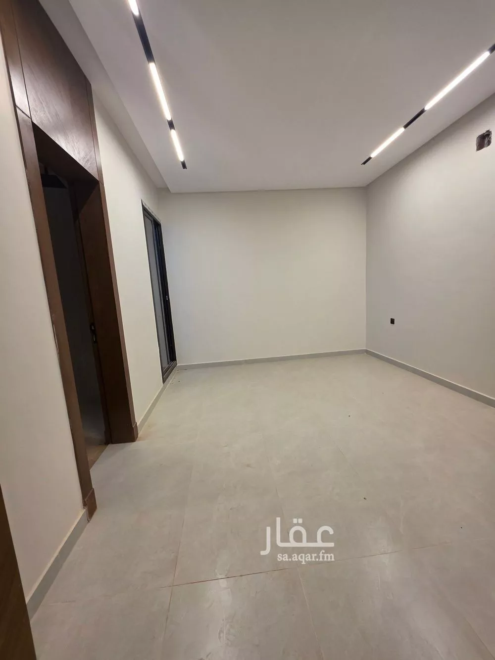 5 bedroom villa in Dhahrat Namar 4