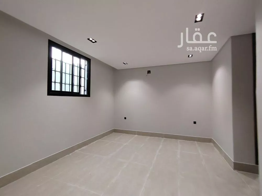 فيلا 5 غرف في عكاظ 19