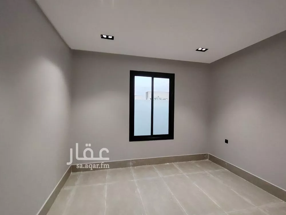 فيلا 5 غرف في عكاظ 9