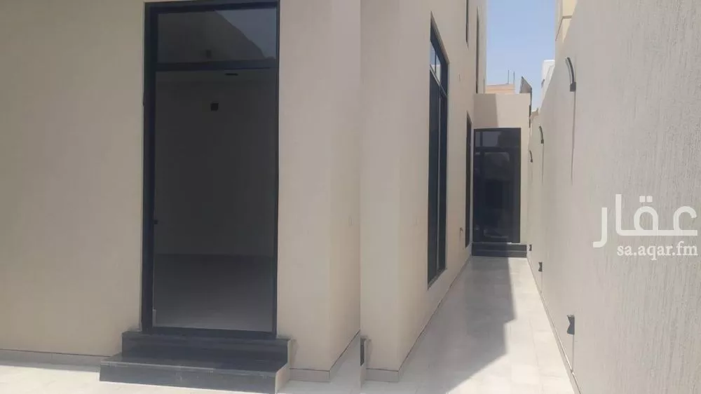 9 bedroom apartment in Al Khaleej 15