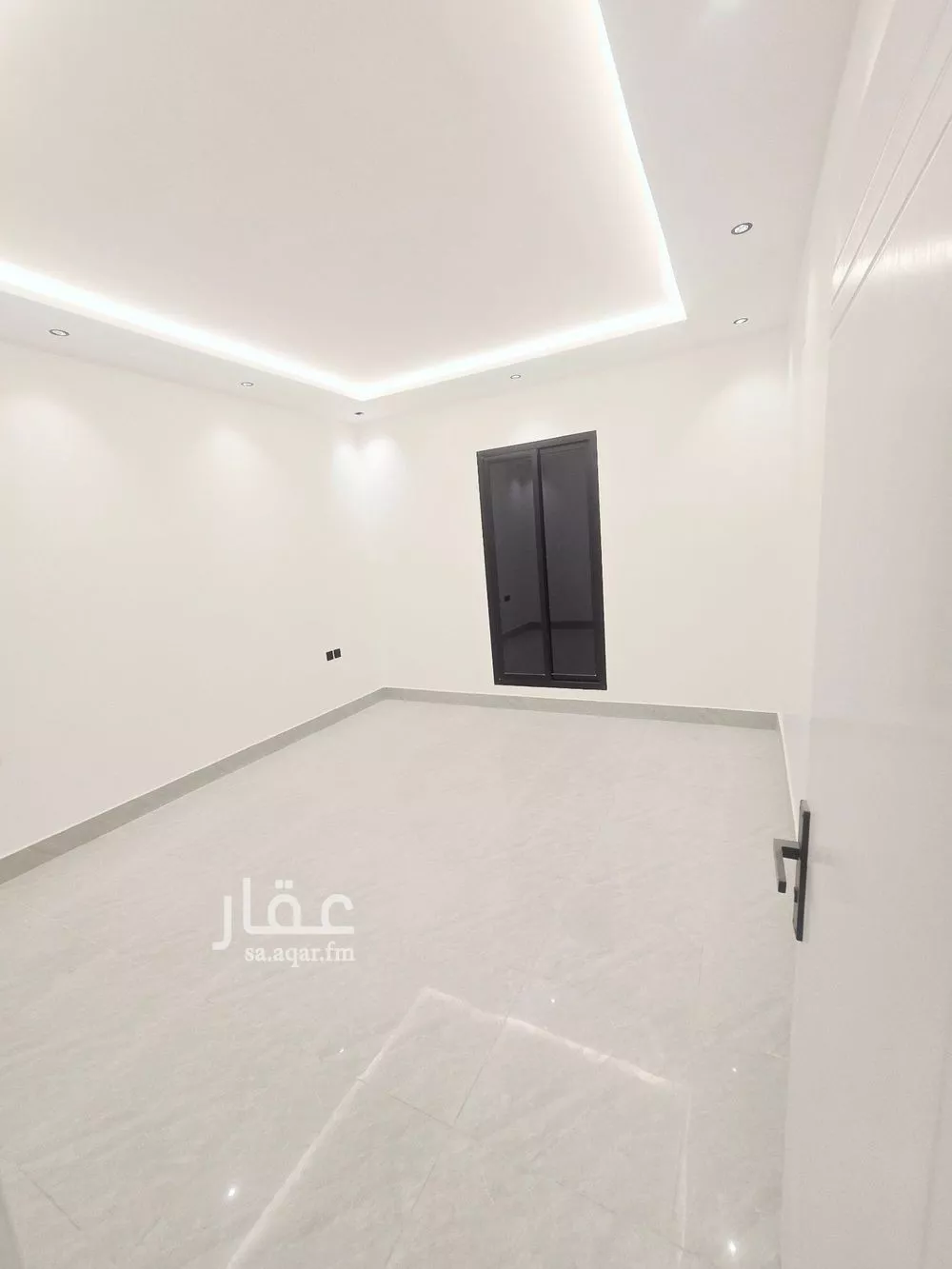 فيلا 5 غرف في بدر 12