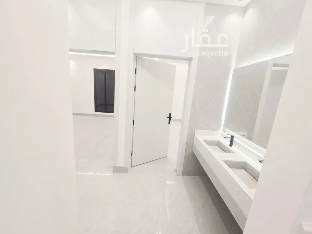 فيلا 5 غرف في بدر 10