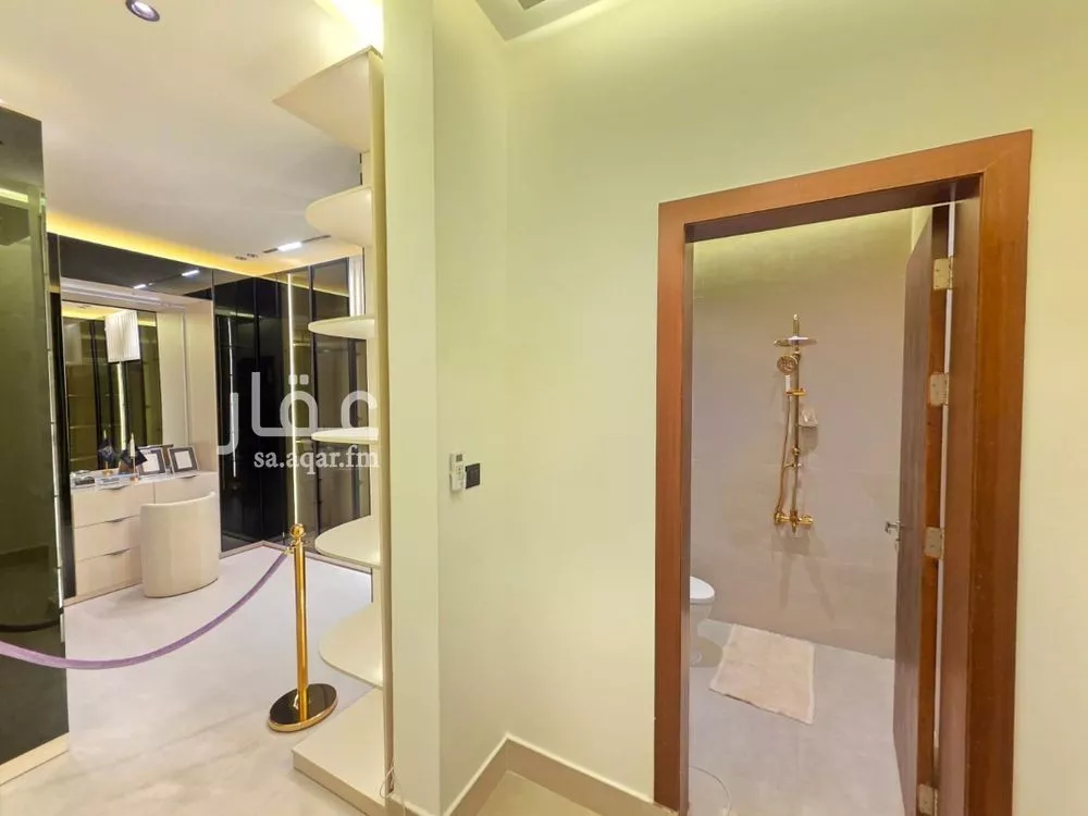5 bedroom duplex in Okaz 11