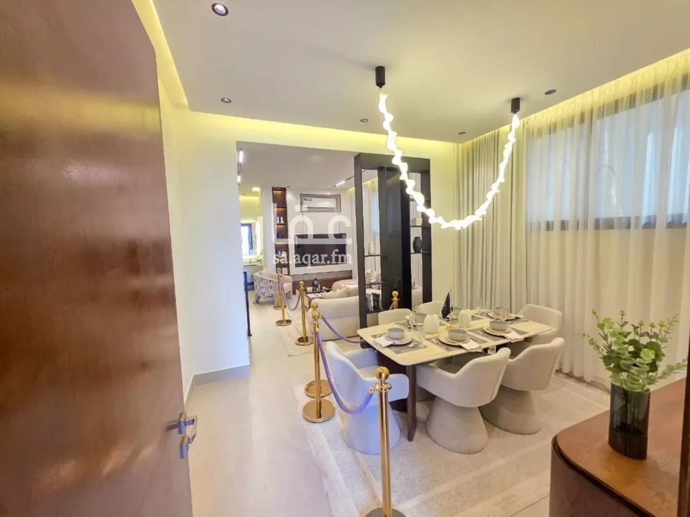 5 bedroom duplex in Okaz 22