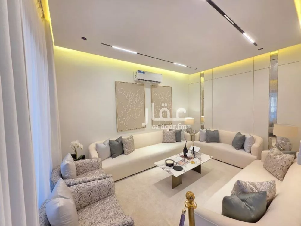 5 bedroom duplex in Okaz 24