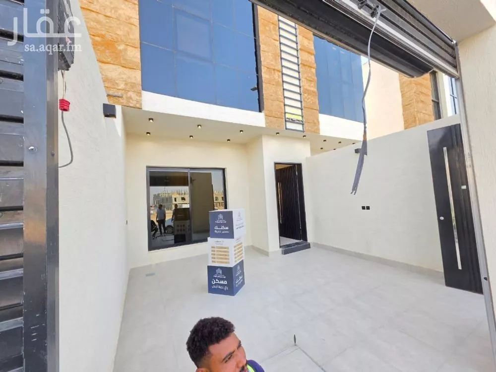 5 bedroom duplex in Okaz 8