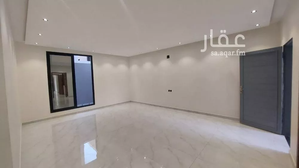 فيلا 4 غرف في عكاظ 11