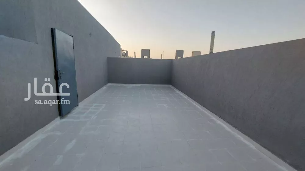 فيلا 4 غرف في عكاظ 10