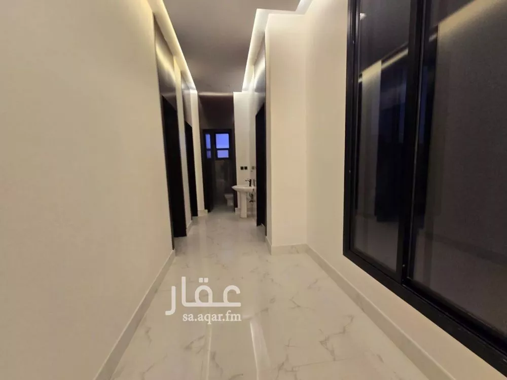 6 bedroom villa in Dhahrat Laban 11