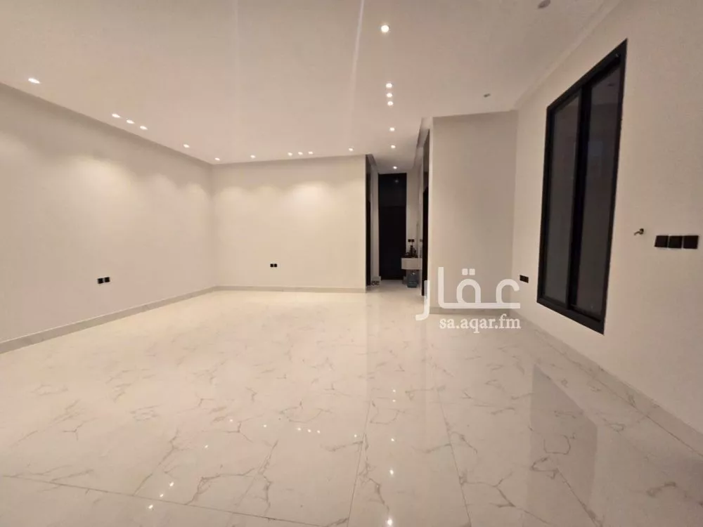 6 bedroom villa in Dhahrat Laban 13