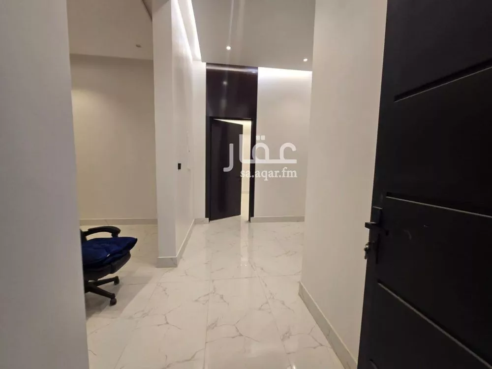 6 bedroom villa in Dhahrat Laban 15