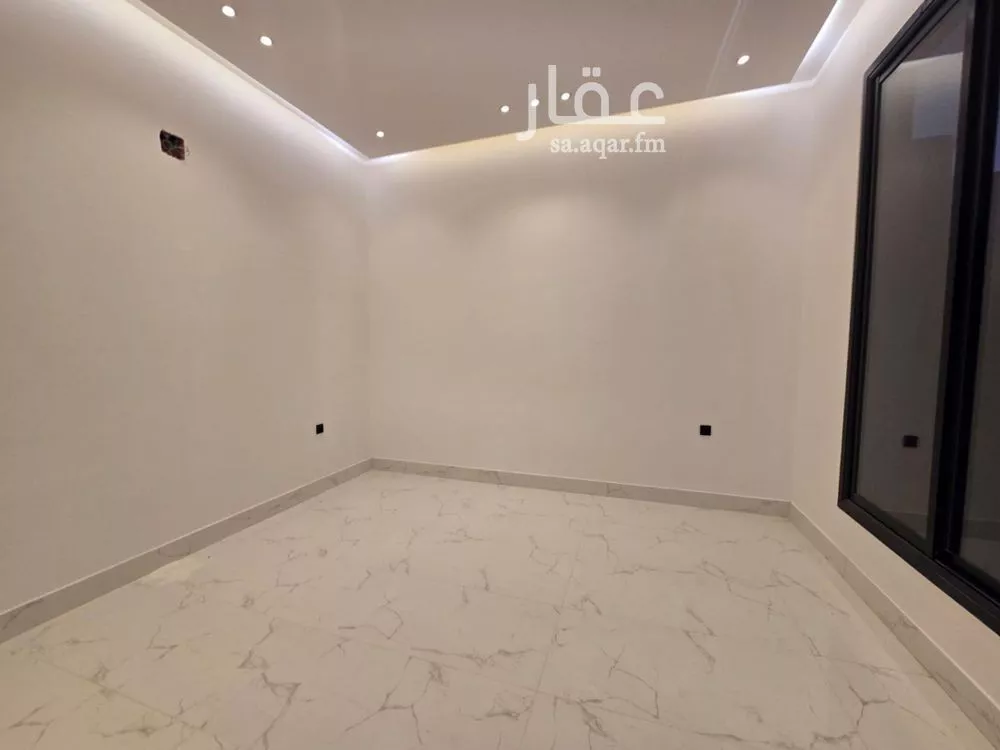 6 bedroom villa in Dhahrat Laban 3