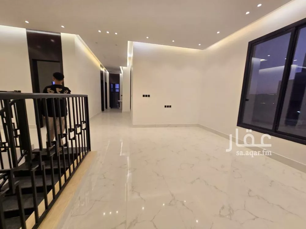 6 bedroom villa in Dhahrat Laban 4