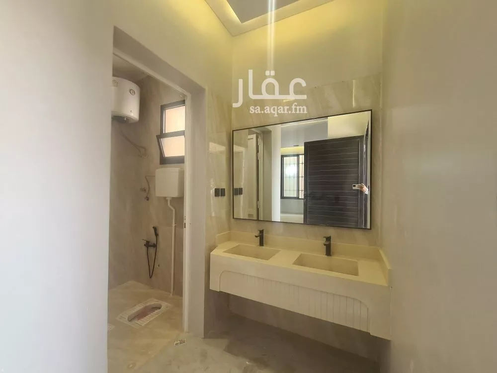 5 bedroom villa in Badr 4