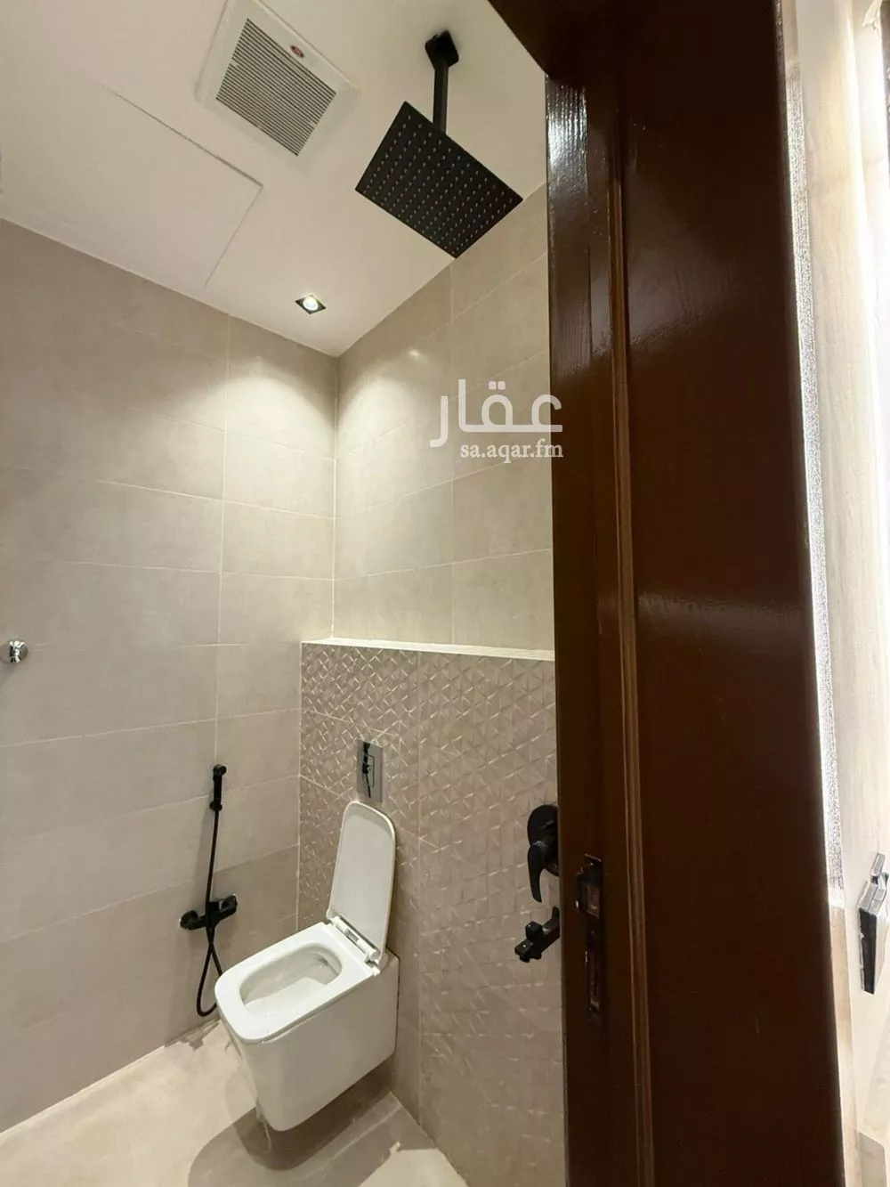 7 bedroom villa in Ash Sharq 3