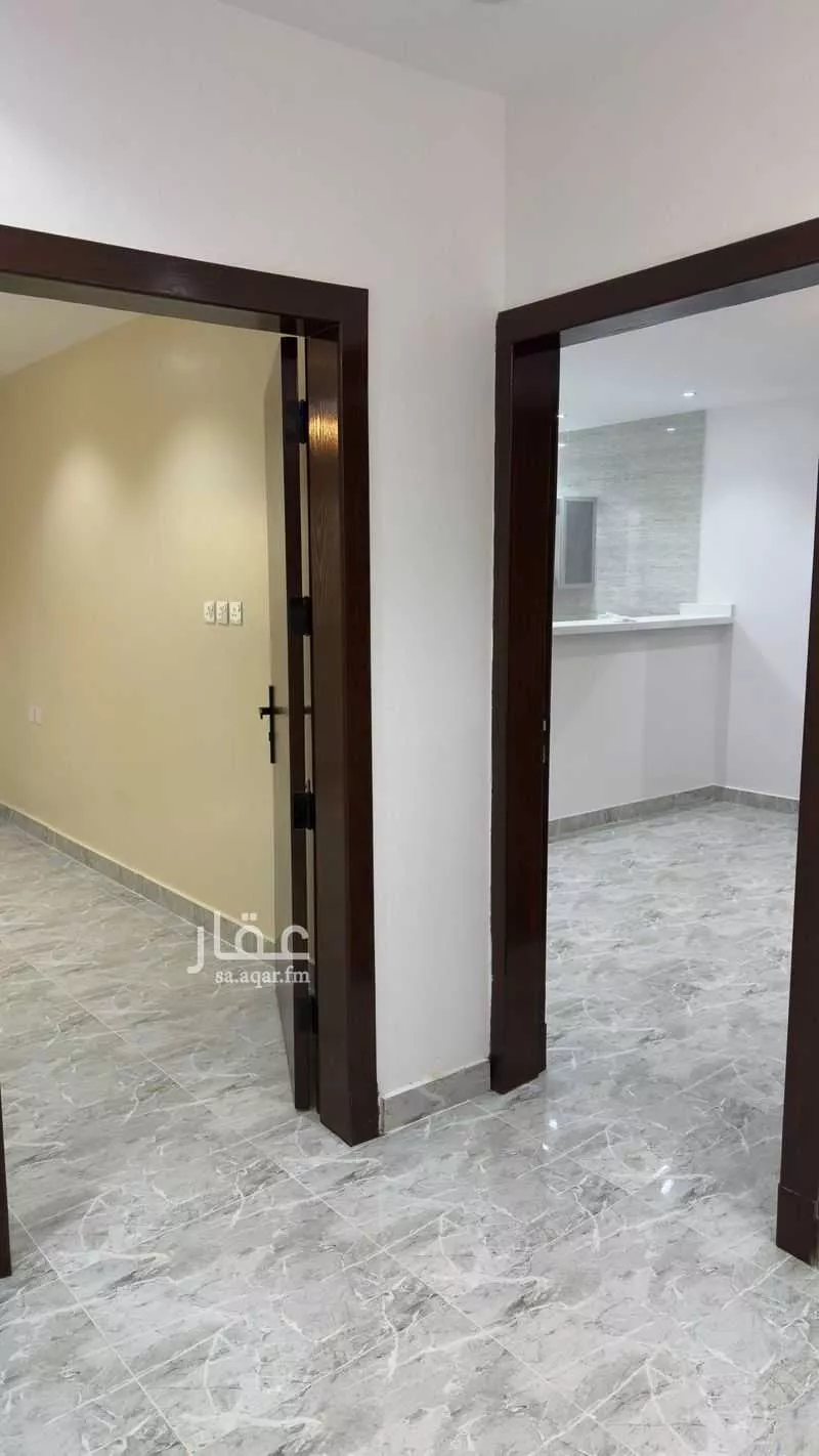 4 bedroom apartment in Umm Al Hamam Al Sharqi 2